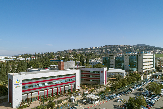  רופאי מרכז רפואי העמק הצילו את חייו של תינוק שנחנק מאכילת ירק שומר